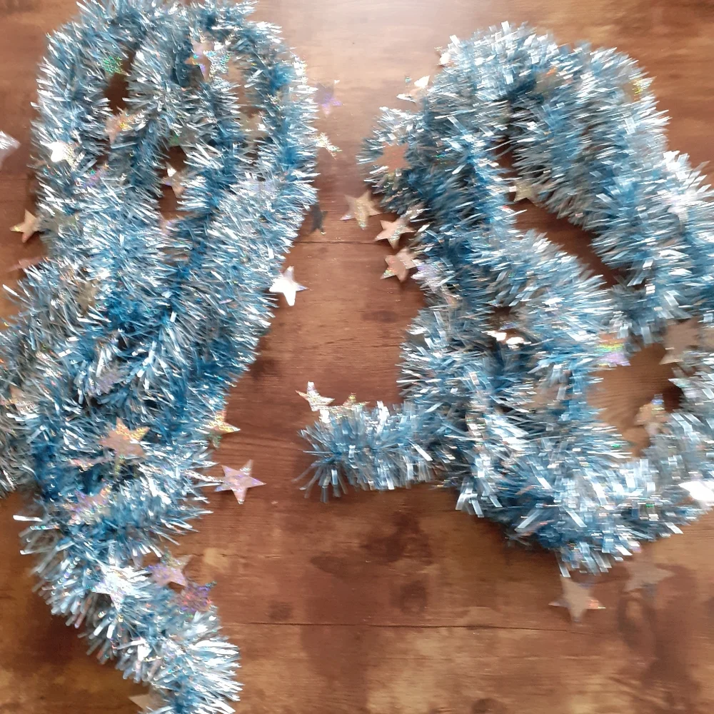 2 blue garlands with stars